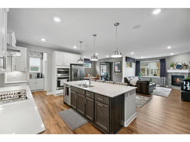 Building Photo - 9337 Bridle Way