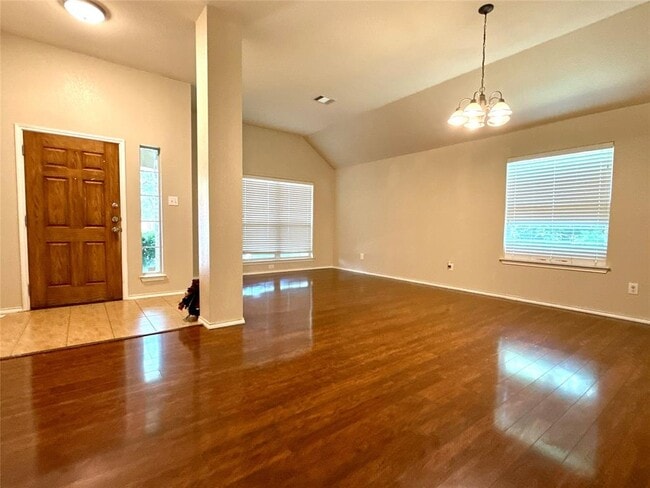 Building Photo - 1213 Rainbow Parke Dr