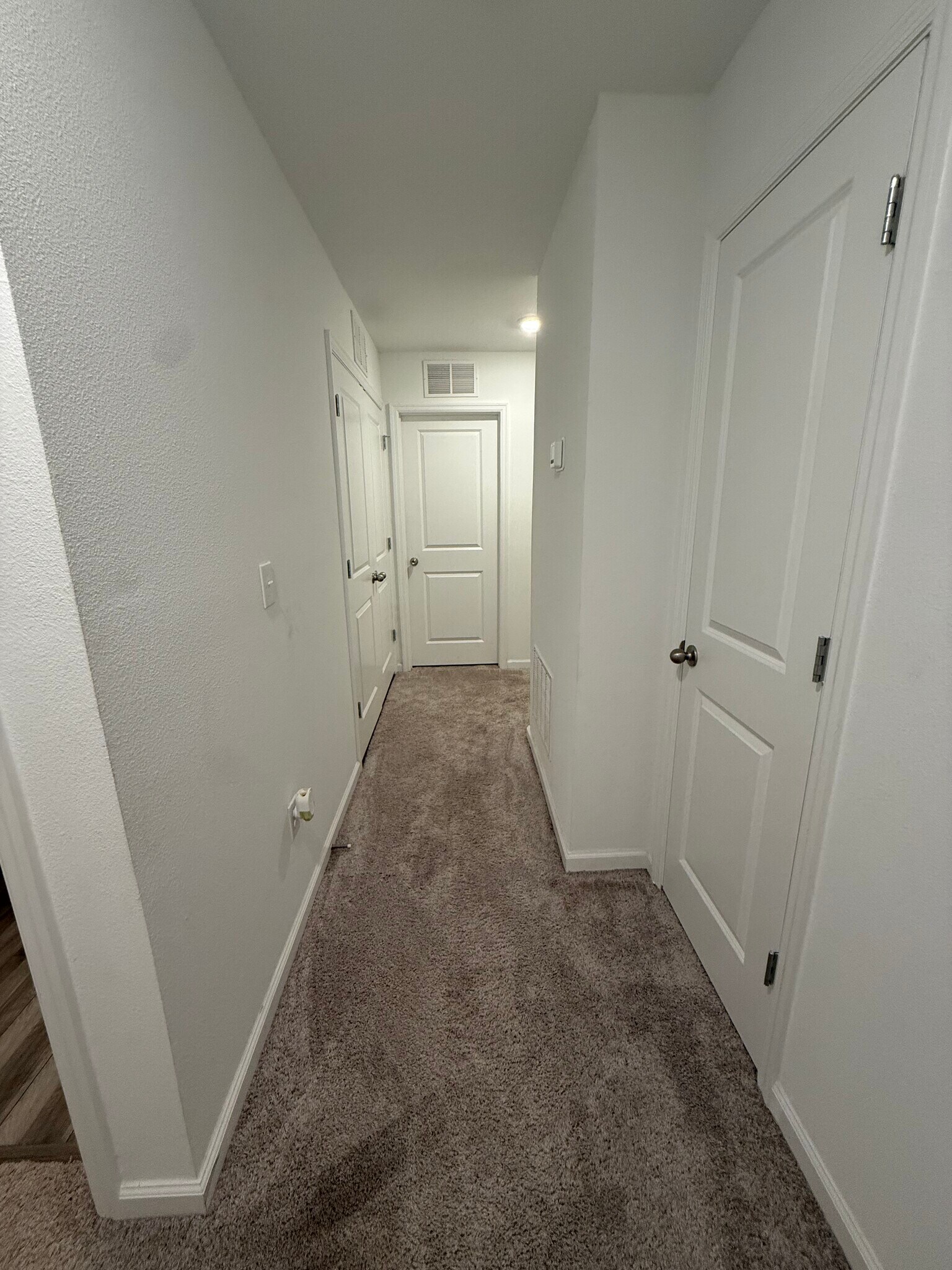 Upstairs Hallway - 6206 Daerr Ridge St