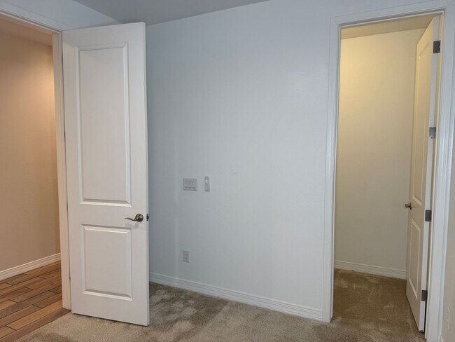 Building Photo - 1673 N St Francis Pl