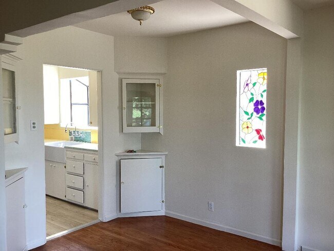 Building Photo - Montecito Heights with Breathtaking Views!