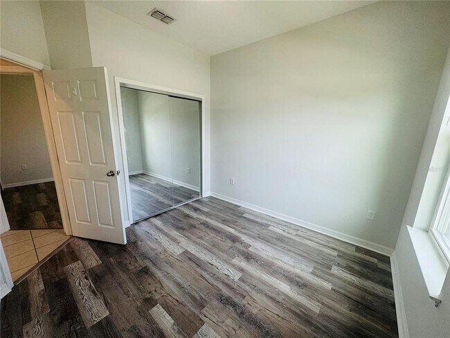 Building Photo - 5624 Beggs Rd