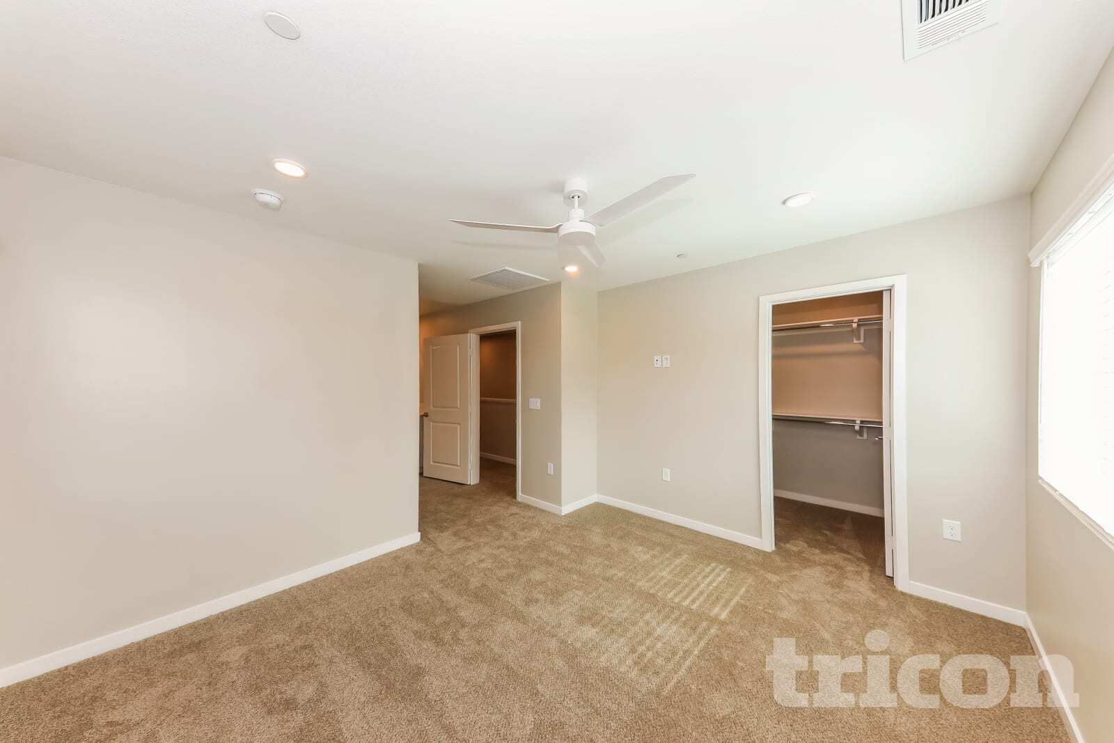 Building Photo - 662 Susanne St