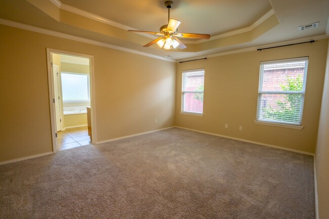 Building Photo - 4 Bed | 2 Bath | Owasso | $2060 | Mid July