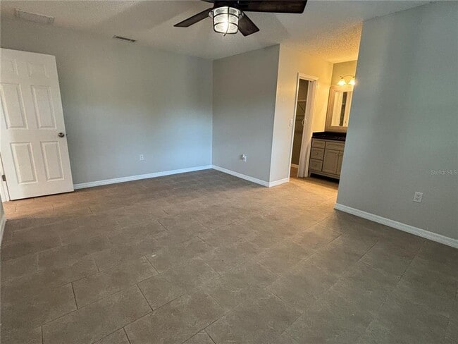 Building Photo - 8363 Jennifer Ln