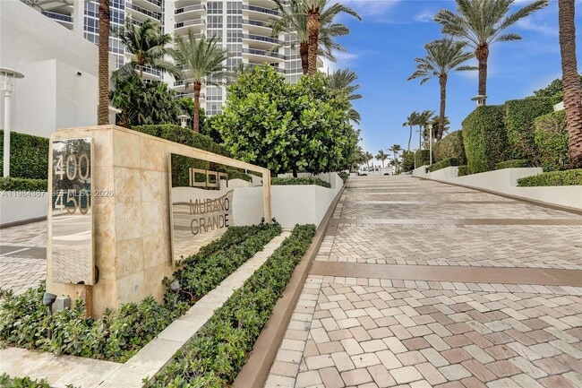 Building Photo - 400 Alton Rd