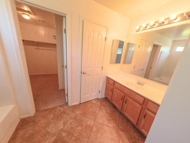 Building Photo - 1930 E 37th Ave