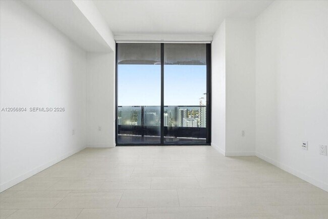 Building Photo - 1000 Brickell Plaza