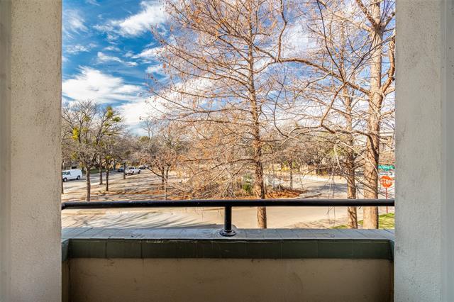 Building Photo - 4030 Gilbert Ave