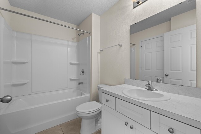 Building Photo - 167 Whispering Brk Dr