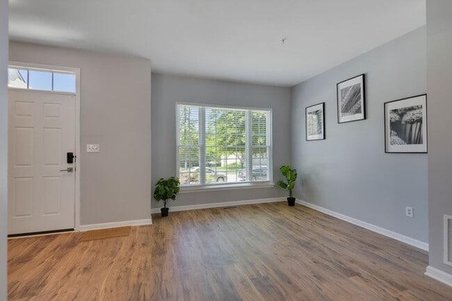 Building Photo - 9120 Banleigh Ln