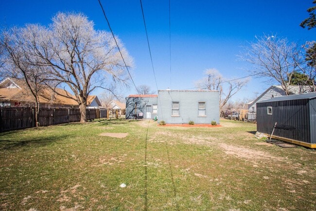 Building Photo - 2115 26th St