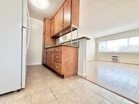 Building Photo - 1656 Arlington Ave Los Angeles, CA 90019