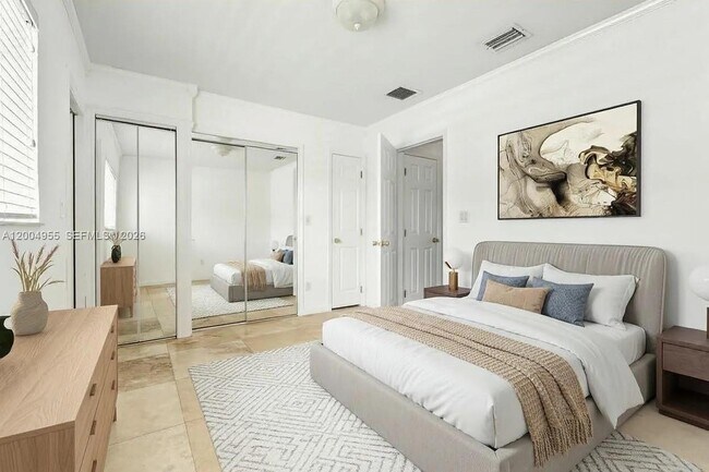 Building Photo - 1856 NE 46th St