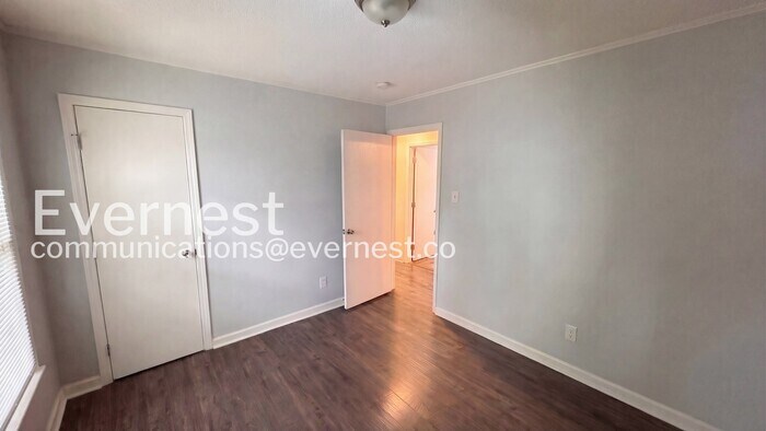 Building Photo - 4821 Delivau Dr