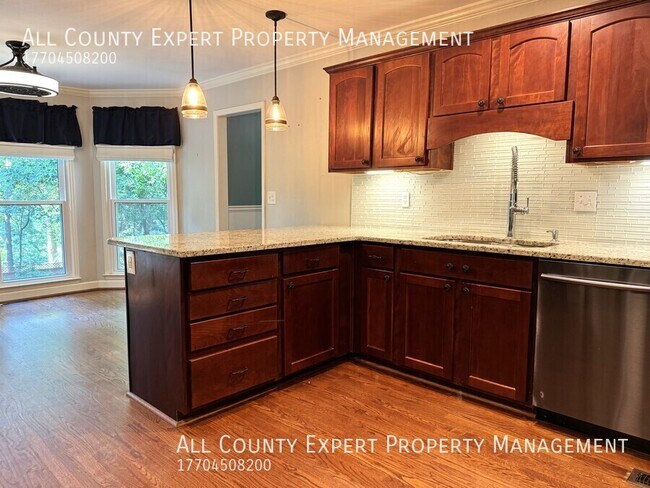 Building Photo - 11820 Highland Colony Dr