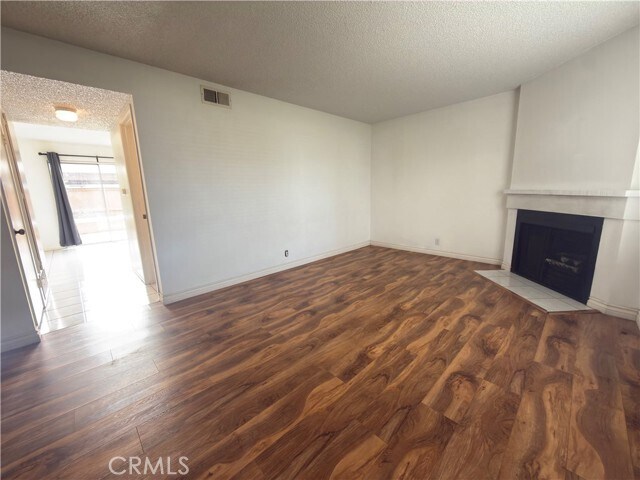 Building Photo - 13 Eastmont