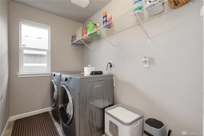 Laundry Room - 3960 Maritime Dr SW