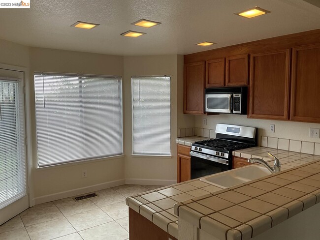 Building Photo - 935 Elk Run Terrace