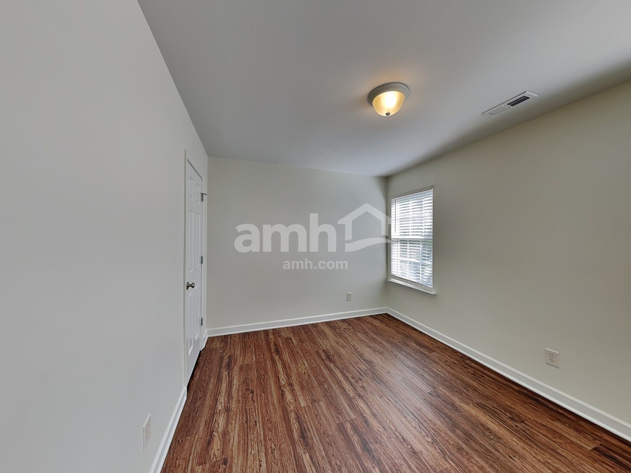 Building Photo - 8317 Suttonview Dr
