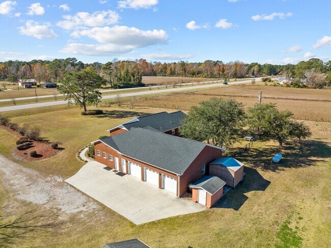 Building Photo - 4015 Freedom Way
