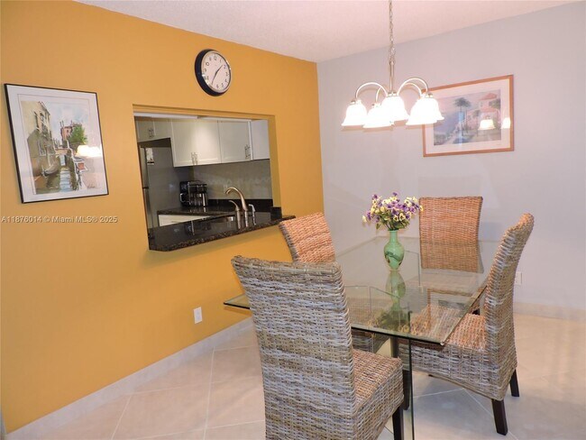 Building Photo - 501 E Dania Beach Blvd