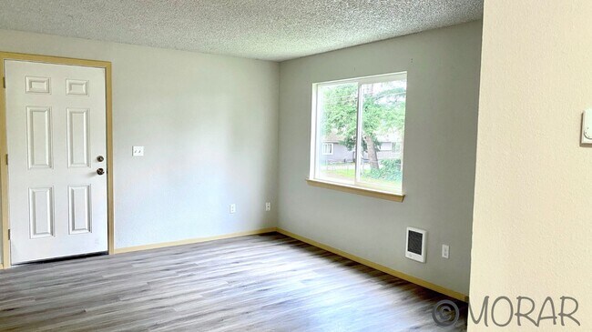 Building Photo - 14702 Washington Ave SW