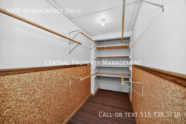 Building Photo - 9609 Hammontree Dr