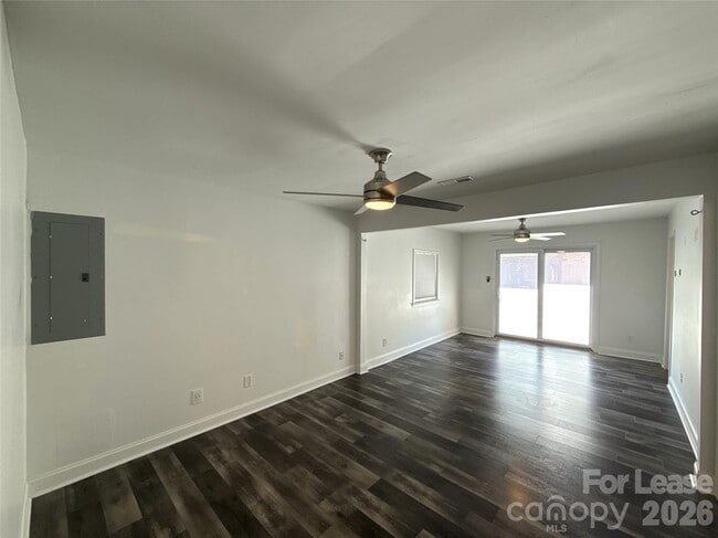 Building Photo - 6814 Pence Rd