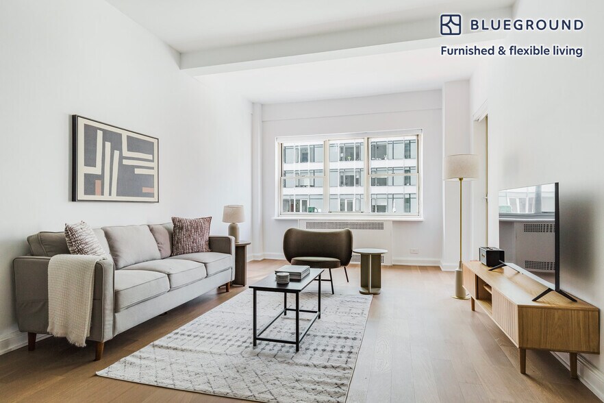 Primary Photo - 300 E 57th St
