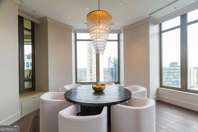 Building Photo - 3376 Peachtree Rd NE