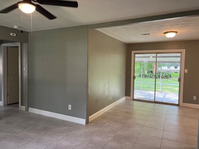 Building Photo - 9175 Gardner St