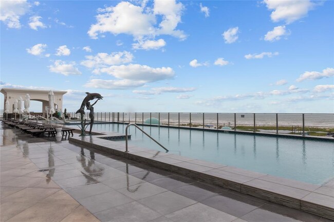 Building Photo - 500 Seawall Blvd