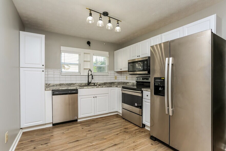 Building Photo - 7671 Antebellum Ln