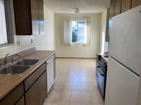 Building Photo - 2750 Park Ave