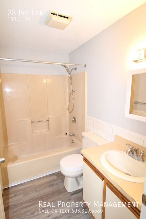 Building Photo - 28 Ivy Ln