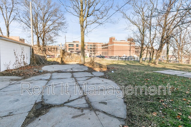 Building Photo - 3222 Webster St