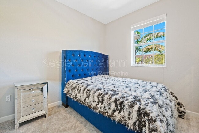 Building Photo - 22387 SW 89th Ave