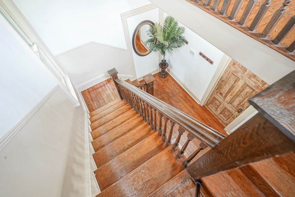 Building Photo - 315 Chestnut St