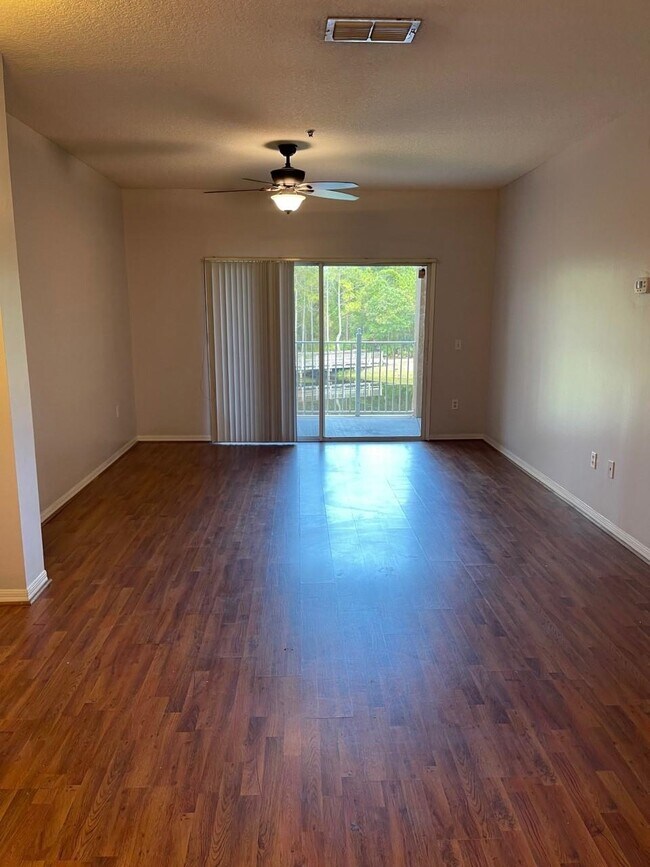 Building Photo - 510 Florida Club Blvd