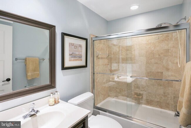 Building Photo - 11434 Cedar Ridge Dr