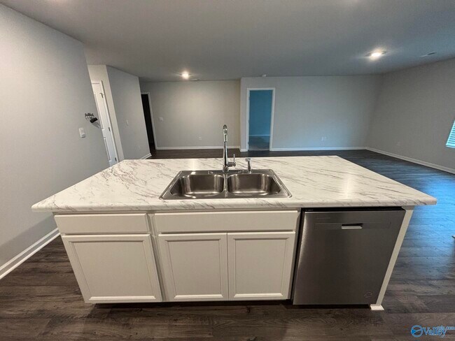 Building Photo - 172 Tobin Ln