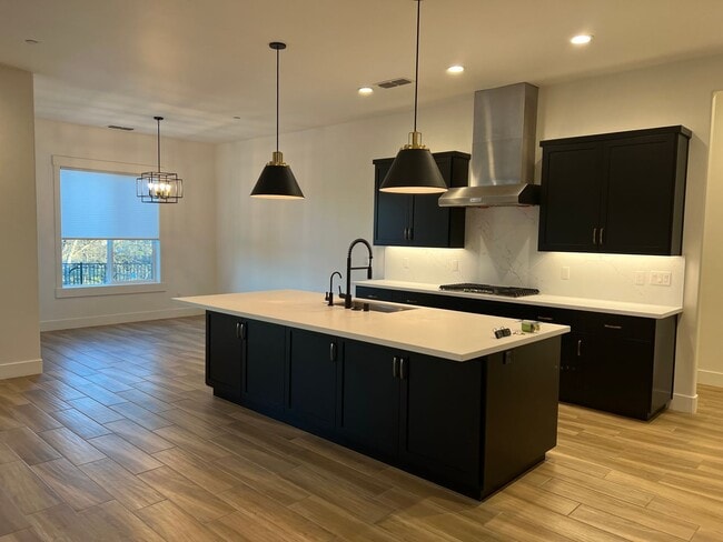 Building Photo - Custom 4 Bedroom + Office - Clover Creek Preserve