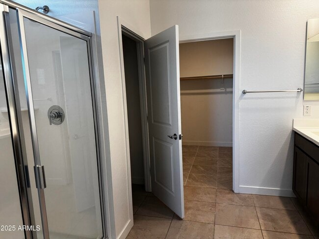 Building Photo - 23436 W Winslow Ave