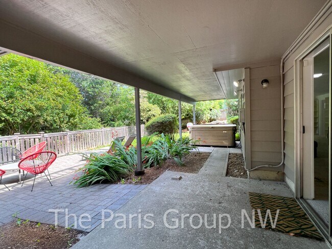 Building Photo - Lg Modern Midcentury on Thornton Creek * A...