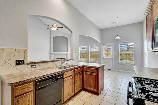 Building Photo - 31723 Regal Park Ct