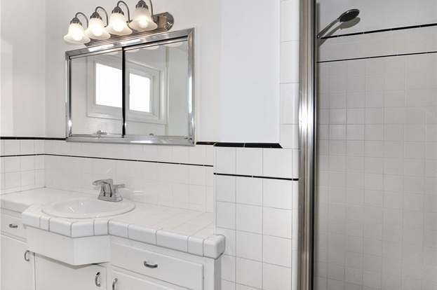 Building Photo - 111 19th St