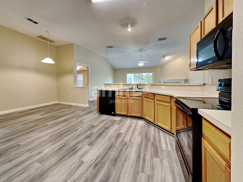 Building Photo - 2522 Blackstone Ct