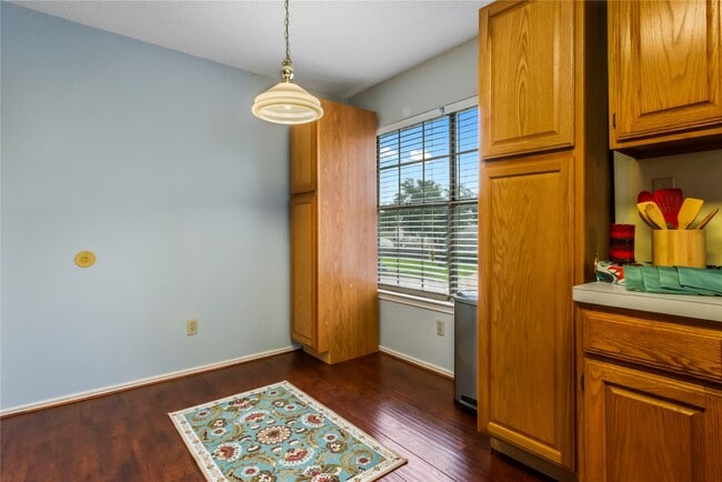 Building Photo - 6426 Whitbourne Dr