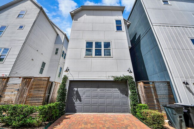 Building Photo - 8724 Oak Kolbe Ln